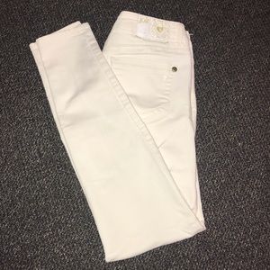 Jolt white jeans